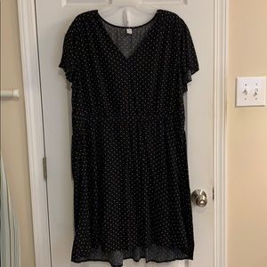 Women’s black and white polka dot dress